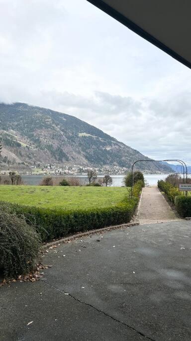 Apartment Am Ossiachersee Mit Eigenem Seezugang Landskron Luaran gambar